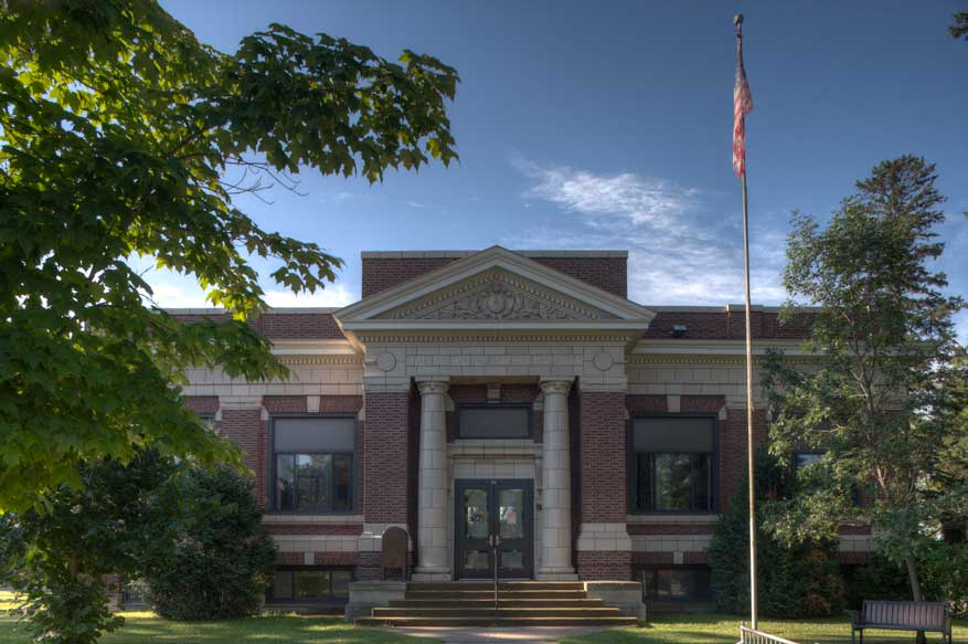Eveleth public library.